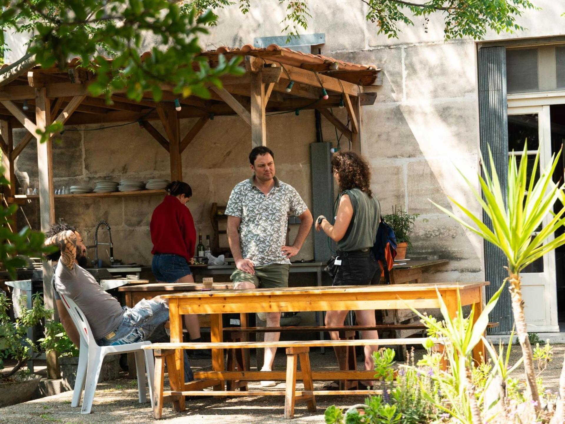 Auberge De Jeunesse Hi อาร์ลส์ ภายนอก รูปภาพ